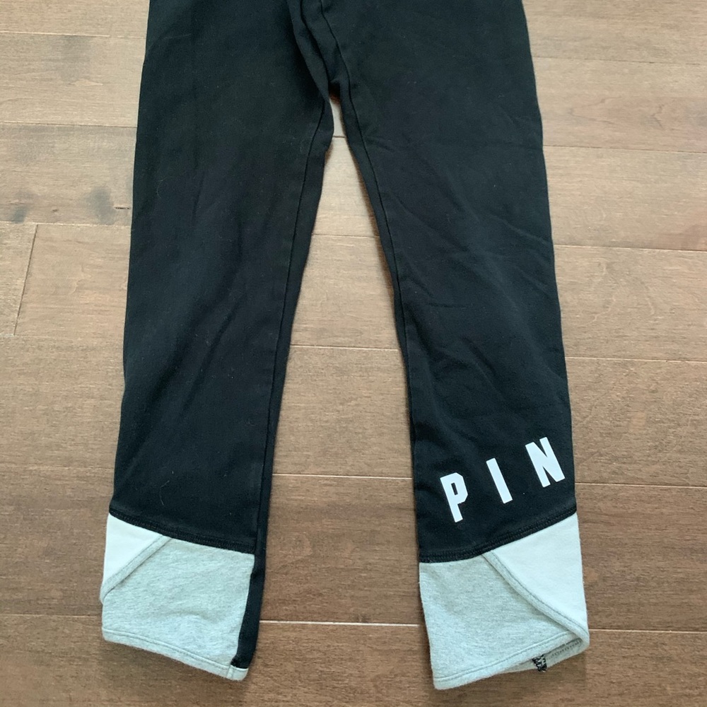 VS Pink Capri Leggings